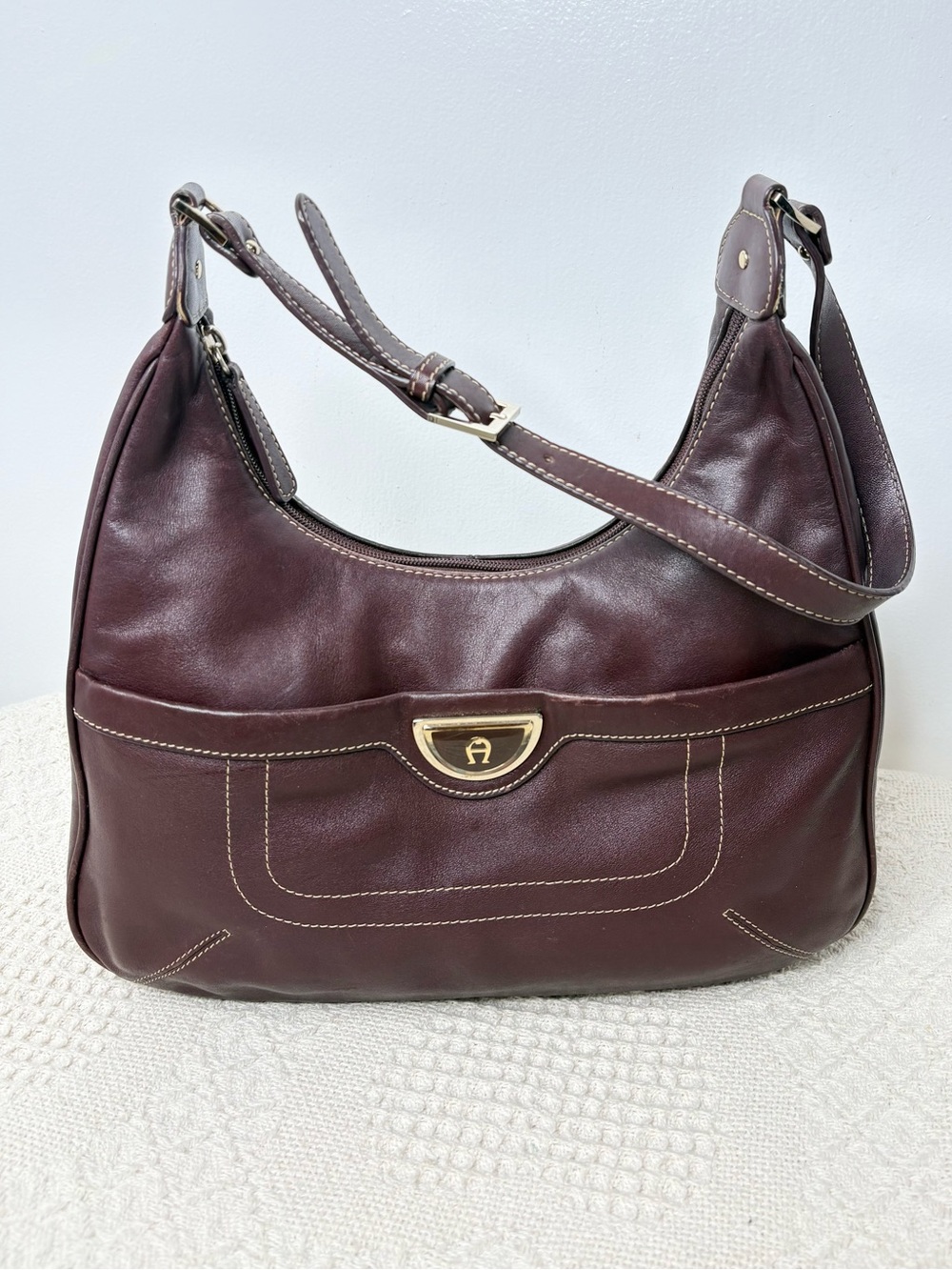 Y2K Vintage Etienne Aigner Oxblood Leather Hobo Shoulder Bag Mahogany